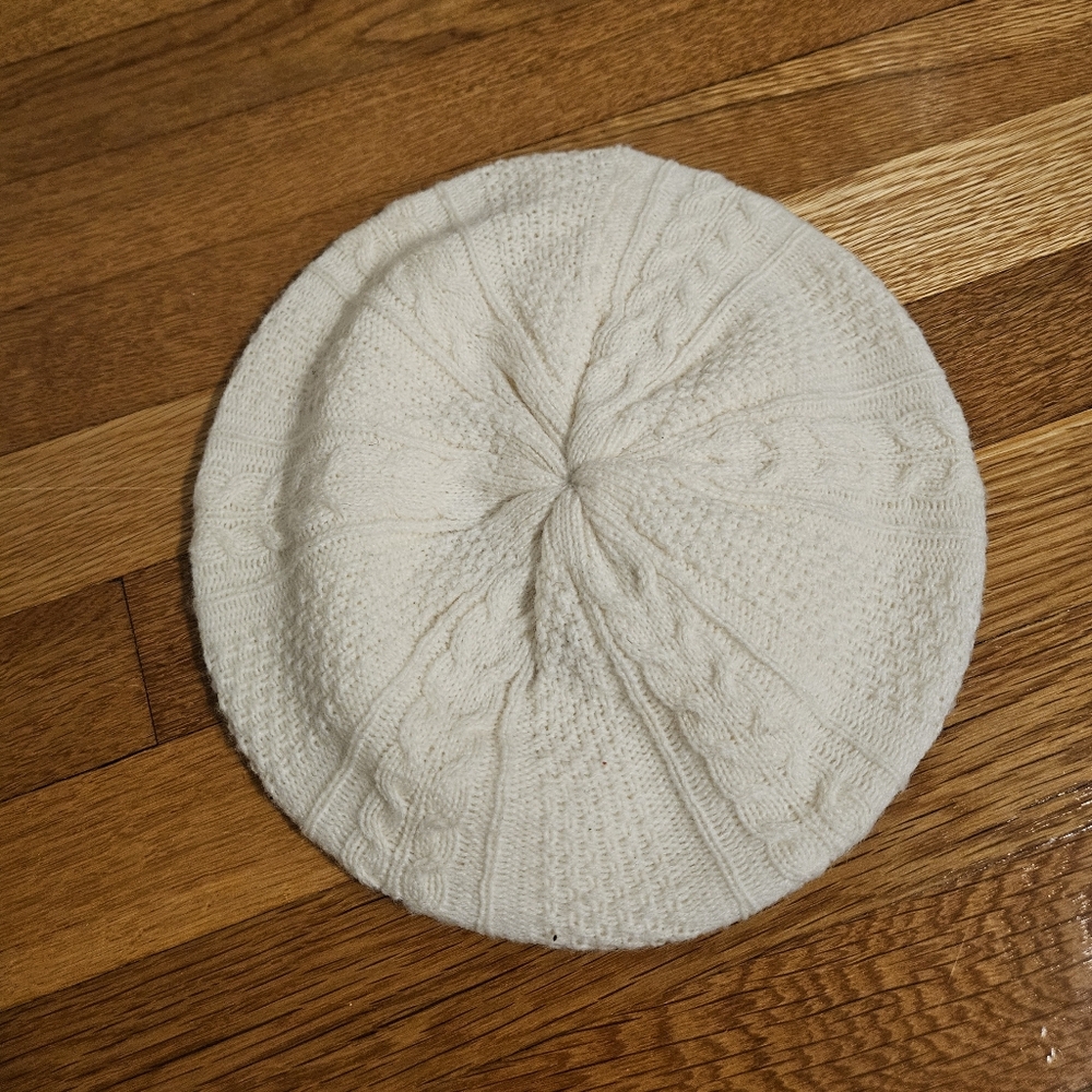 Knit Cream Beret